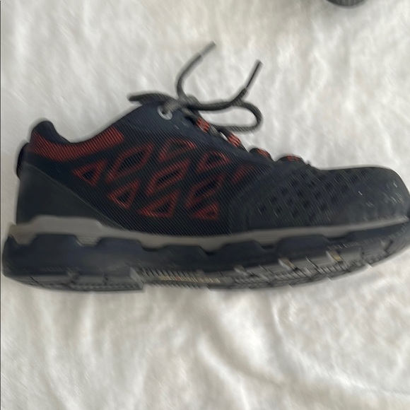 Helly Hansen steel toe Shoes with Breathable Fabric - Picture 6 of 7